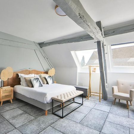 Logis Hotel & Restaurant Du Sauvage La Ferté-Gaucher Екстериор снимка