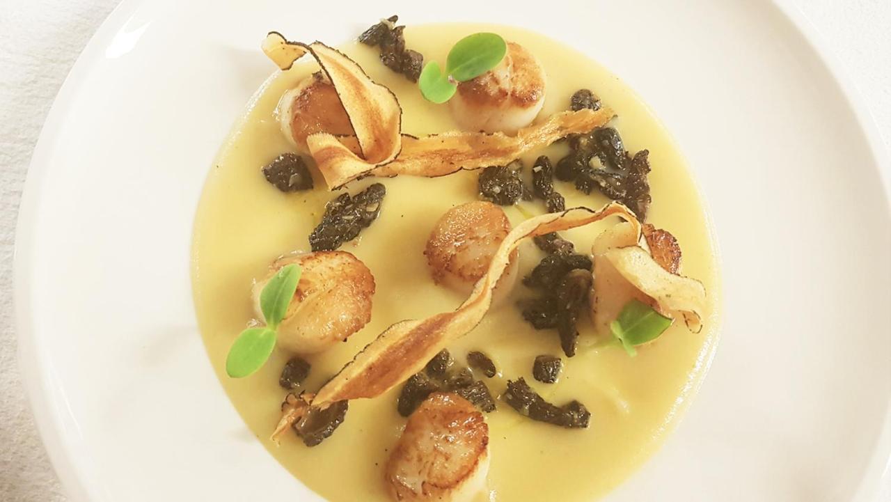 Logis Hotel & Restaurant Du Sauvage La Ferté-Gaucher Екстериор снимка