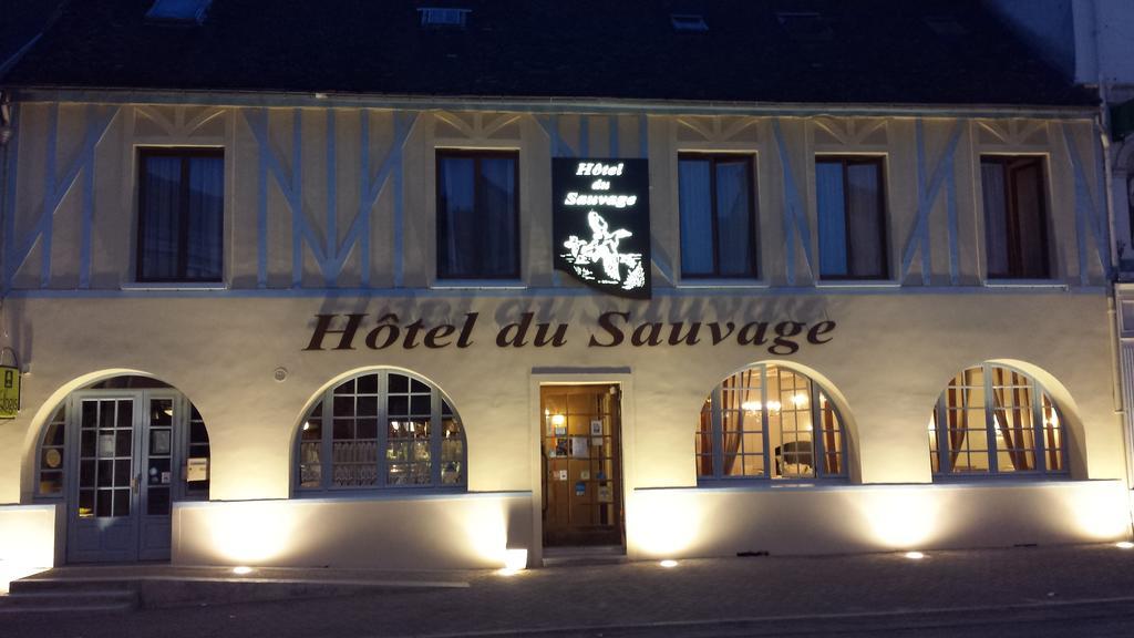 Logis Hotel & Restaurant Du Sauvage La Ferté-Gaucher Екстериор снимка